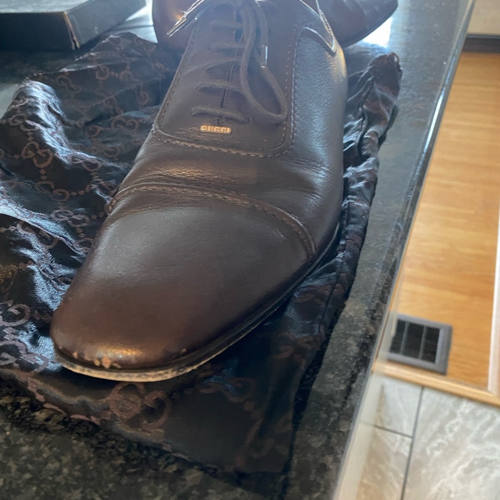 Gucci lace up oxford in excellent used condition - Picture 5 of 5